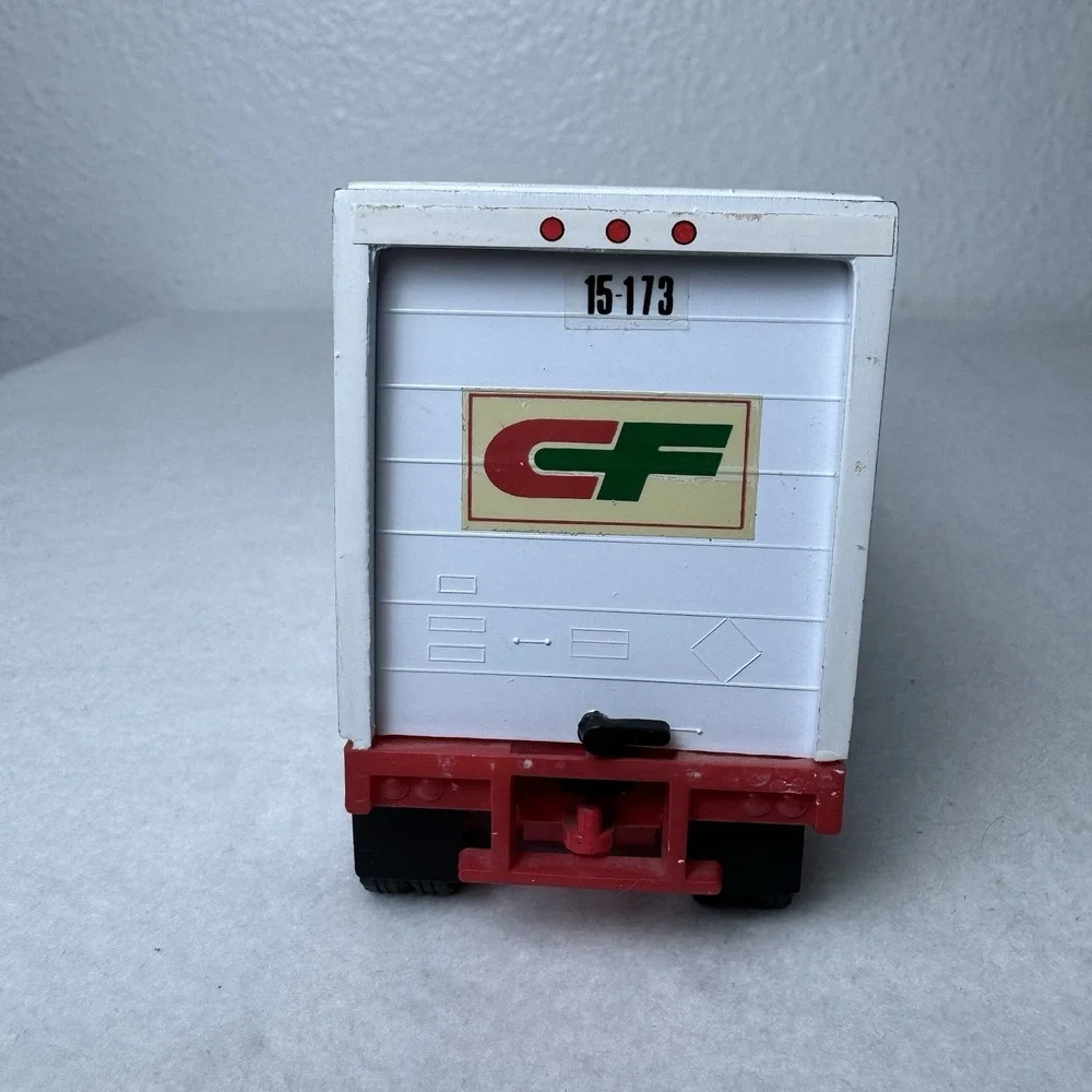 Vintage Consolidated Freightways‎ CF Diecast Toy Trailer Metal White Light Wear